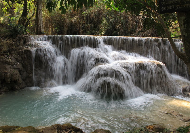 น้ำตกตาดกวางซี –สถานที่ท่องเที่ยวที่ไม่ควรพาดเมื่อมาเยือนหลวงพระบาง  ประเทศลาว